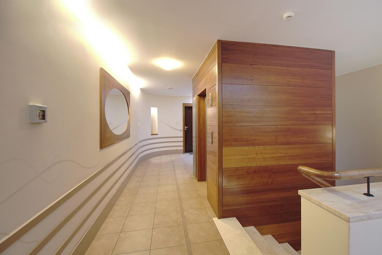 Beachfront Apartment Haga With Free Parking By Noclegi Renters سوبوت المظهر الخارجي الصورة