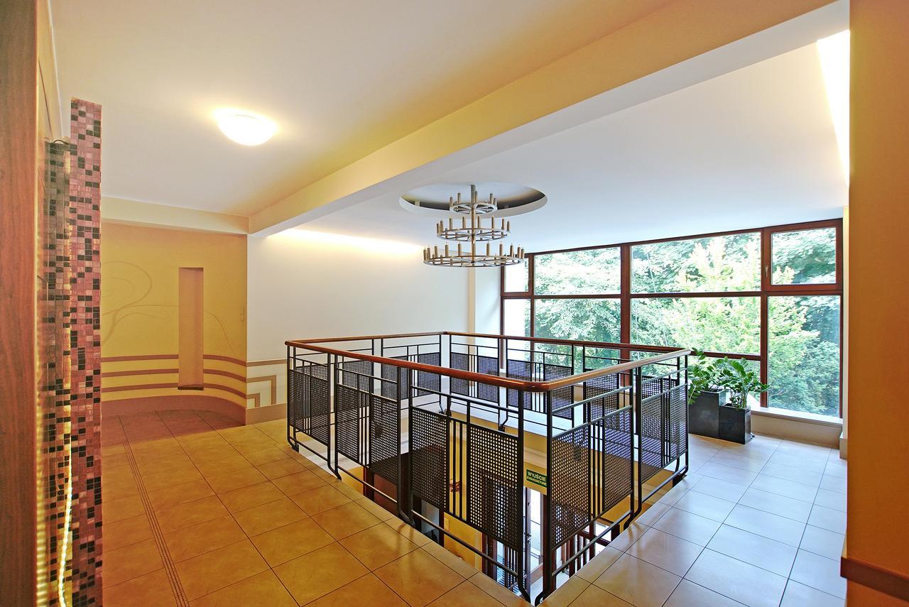 Beachfront Apartment Haga With Free Parking By Noclegi Renters سوبوت المظهر الخارجي الصورة