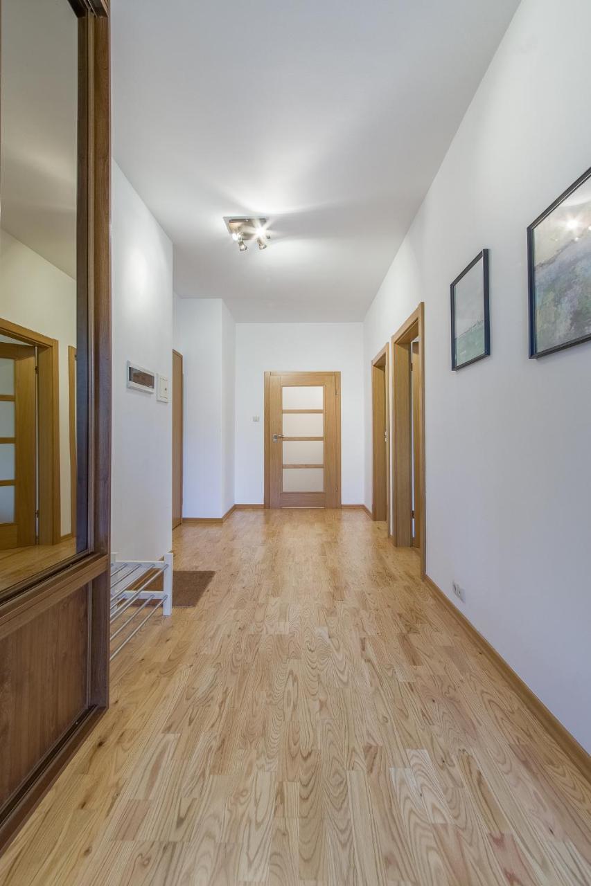 Beachfront Apartment Haga With Free Parking By Noclegi Renters سوبوت المظهر الخارجي الصورة