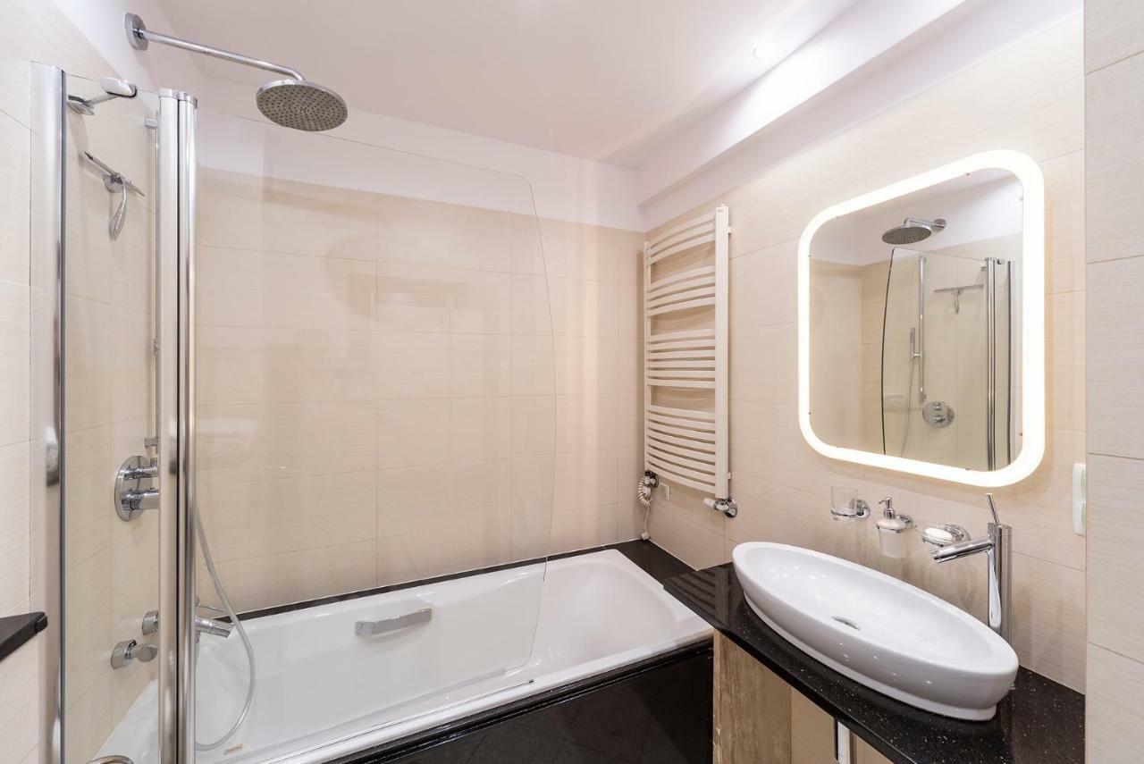 Beachfront Apartment Haga With Free Parking By Noclegi Renters سوبوت المظهر الخارجي الصورة