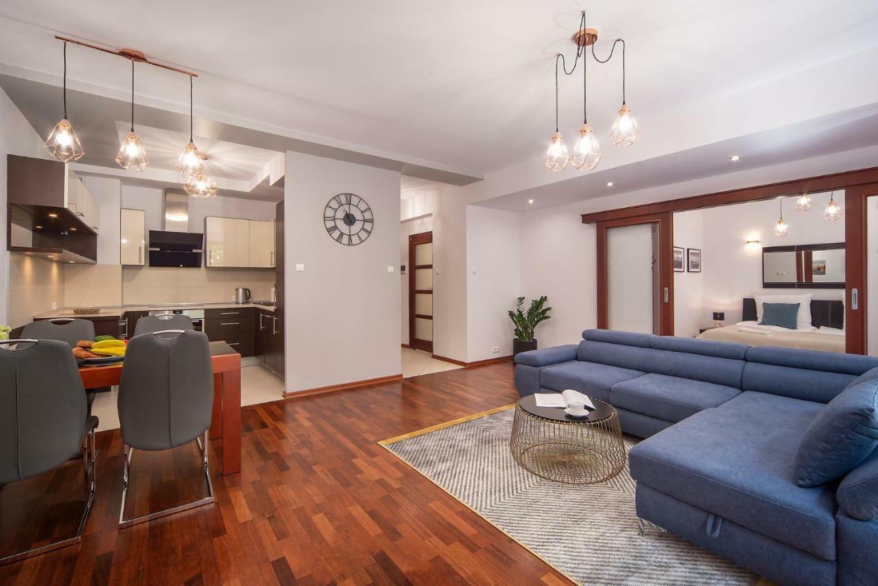 Beachfront Apartment Haga With Free Parking By Noclegi Renters سوبوت المظهر الخارجي الصورة